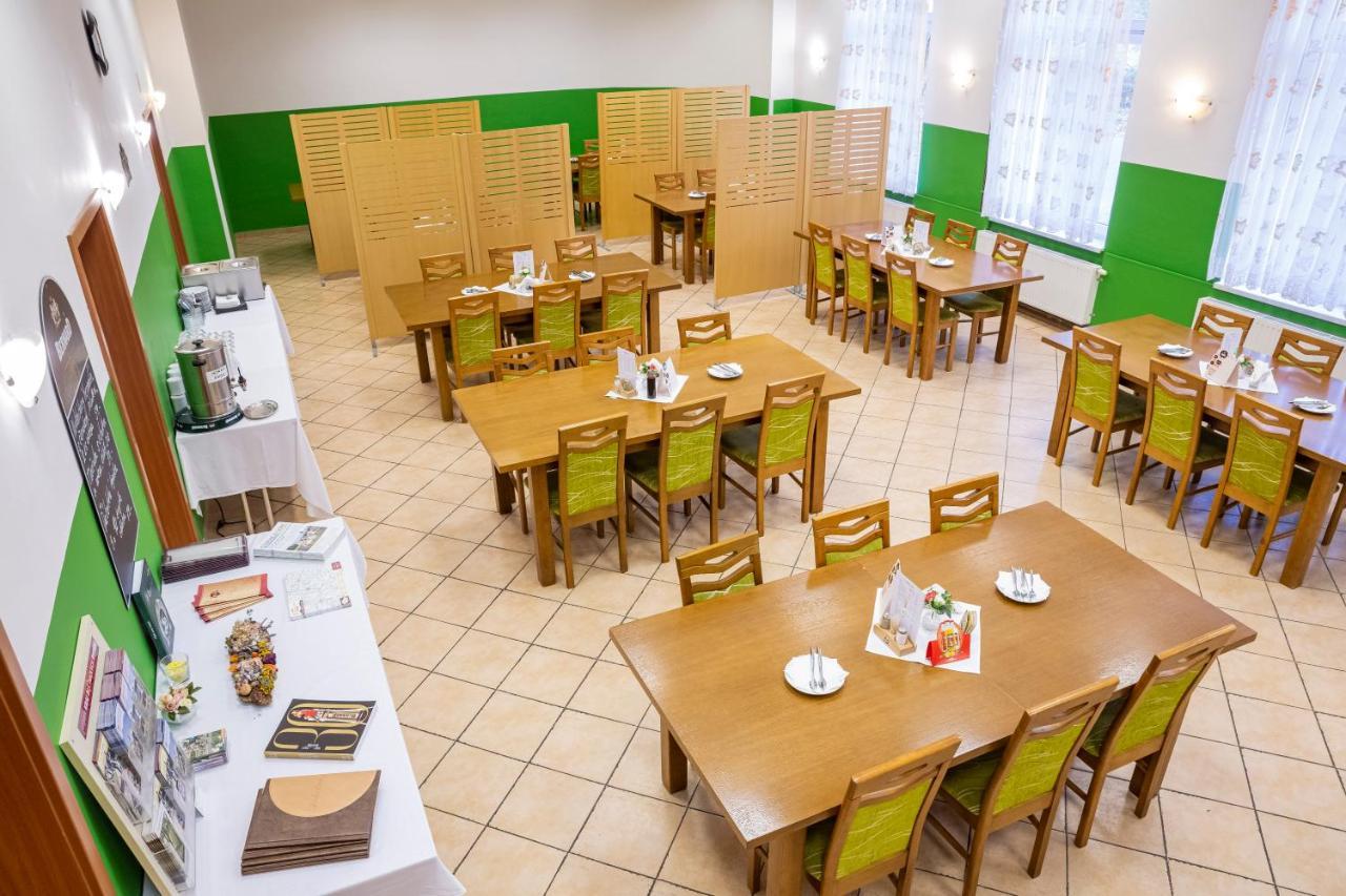 Hotel Rabbit Trhovy Stepanov ภายนอก รูปภาพ