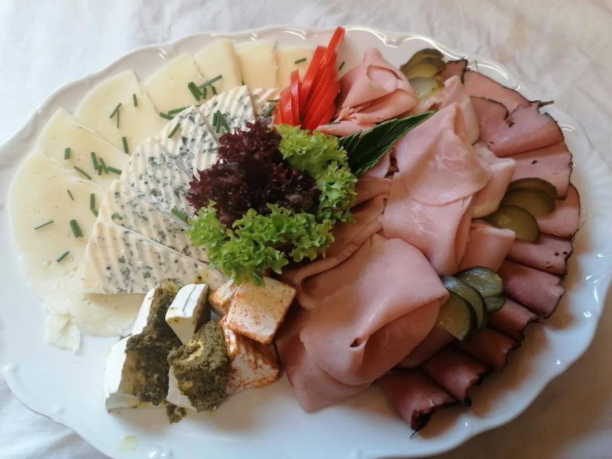 Hotel Rabbit Trhovy Stepanov ภายนอก รูปภาพ