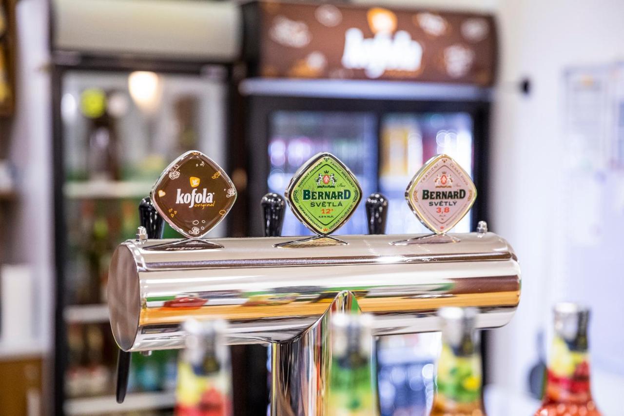 Hotel Rabbit Trhovy Stepanov ภายนอก รูปภาพ